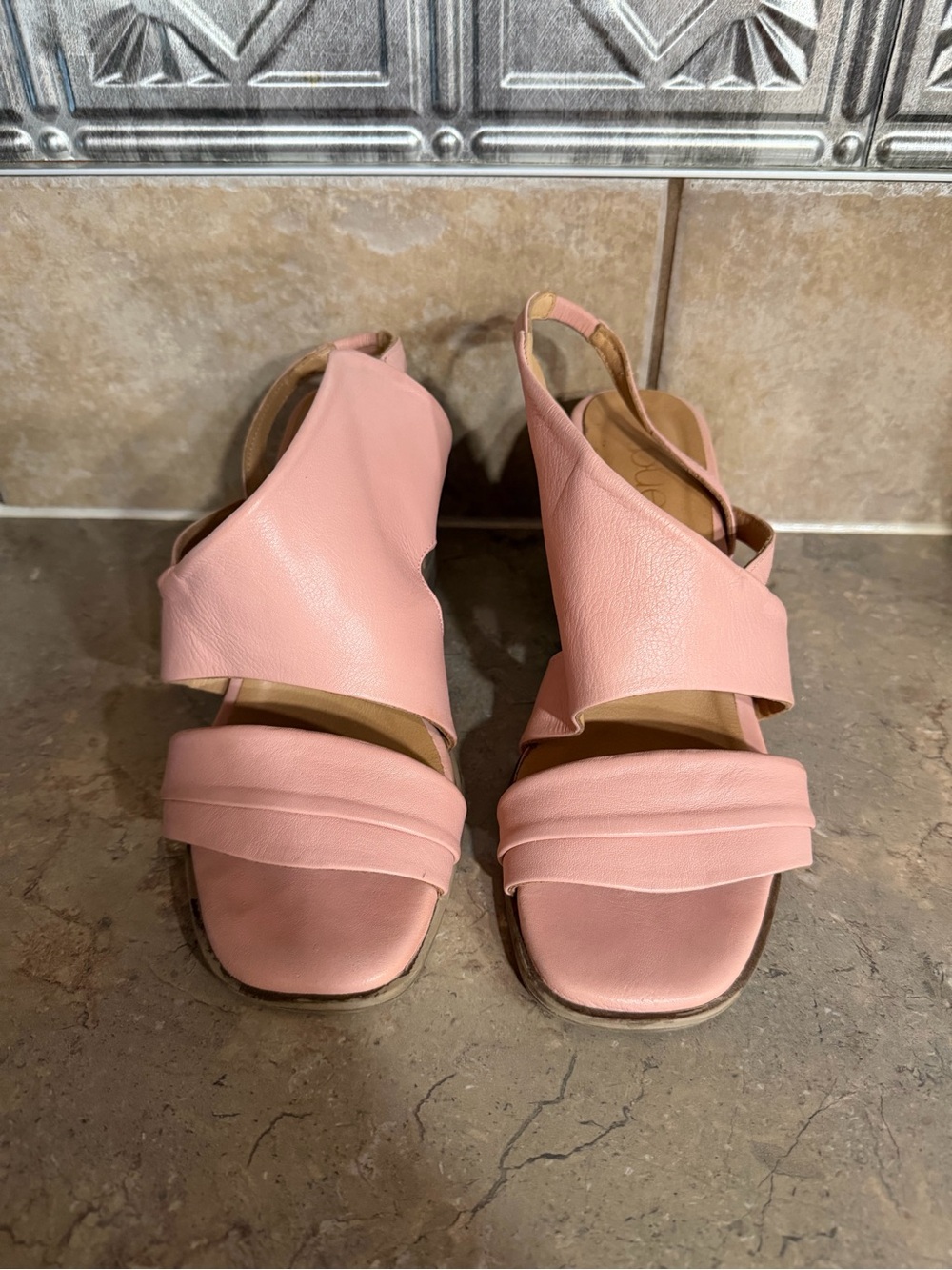 Bueno Pink Leather Crossover Slingback Sandals